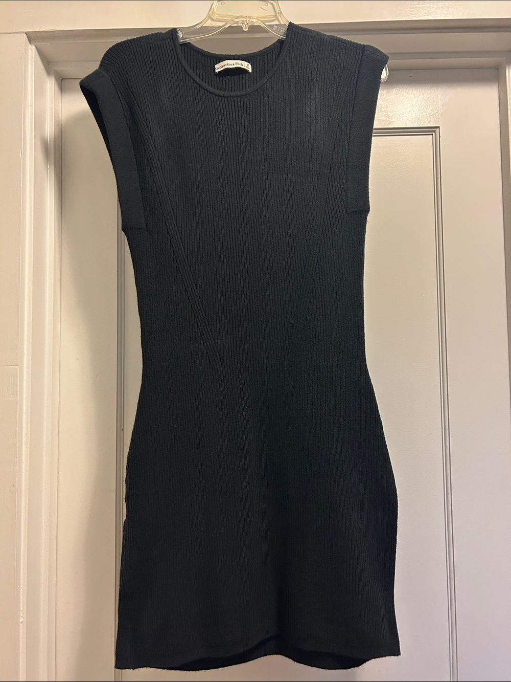 Abercrombie & Fitch Black Ribbed Knit Women’s Dress - Medium